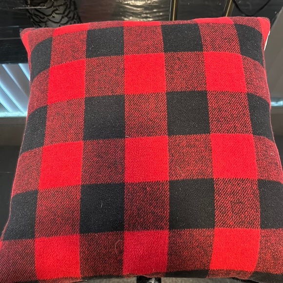 Pair of Vintage red black plaid wool pillows feathers set of two - Picture 1 of 7